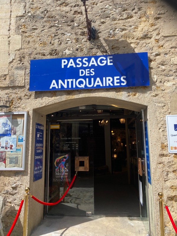 Passage des Antiquaires
